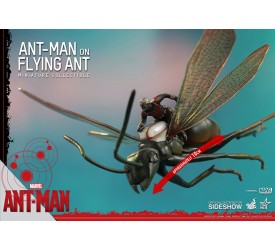 Ant-Man Ant-Man on Flying Ant MMS Compact Figure 10 cm